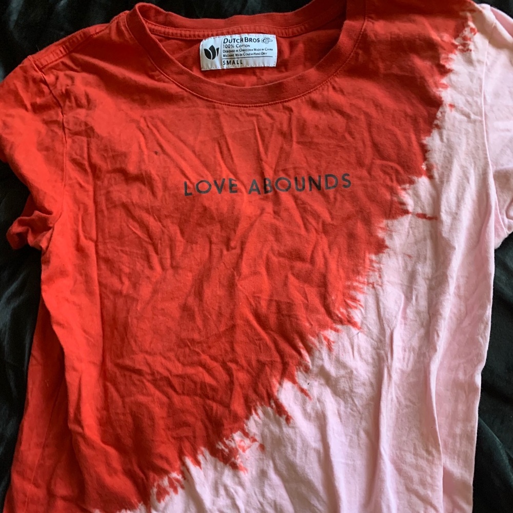 Dutch bros tee red pink